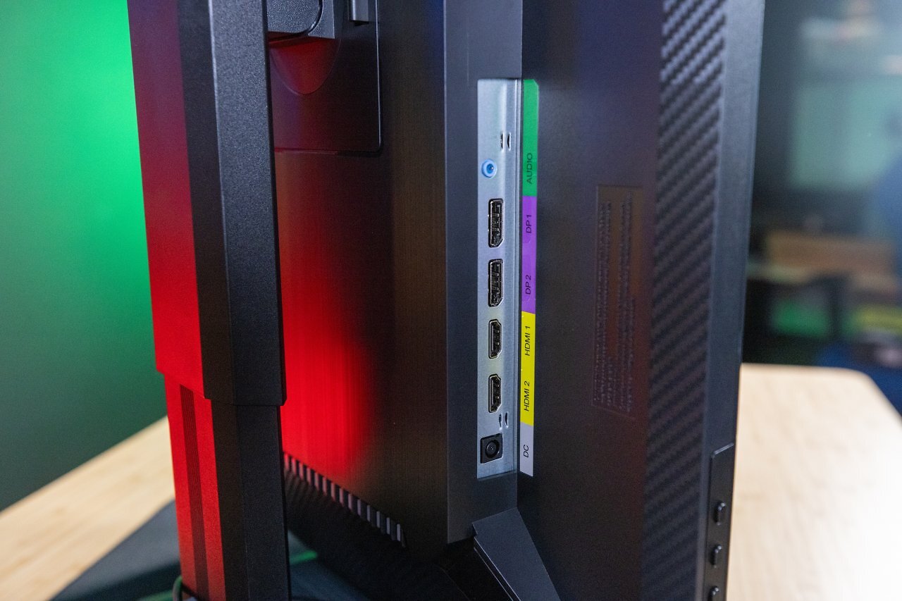 [11/12/2025] Reichlich Anschlüsse: Der Titan Army P2712V bietet 2× DP1.4 (DSC erforderlich) sowie 2× HDMI 2.1 (4K bis 120 Hz auch ohne Kompression via DSC möglich). Sie können außerdem zwei Anschlüsse für zwei unterschiedliche Bildsignale nutzen und diese darauf per Picture-in-Picture oder Picture-by-Picture-Funktion gemeinsam anzeigen lassen.Der Monitor ist also nicht nur zum Spielen geeignet, sondern kann für weitere Aufgaben - auch zum Studieren und Arbeiten - herangezogen werden.