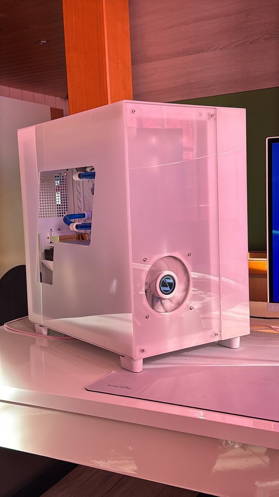 [16/01/2026] kühlprofi mit Wakü-PC (1)