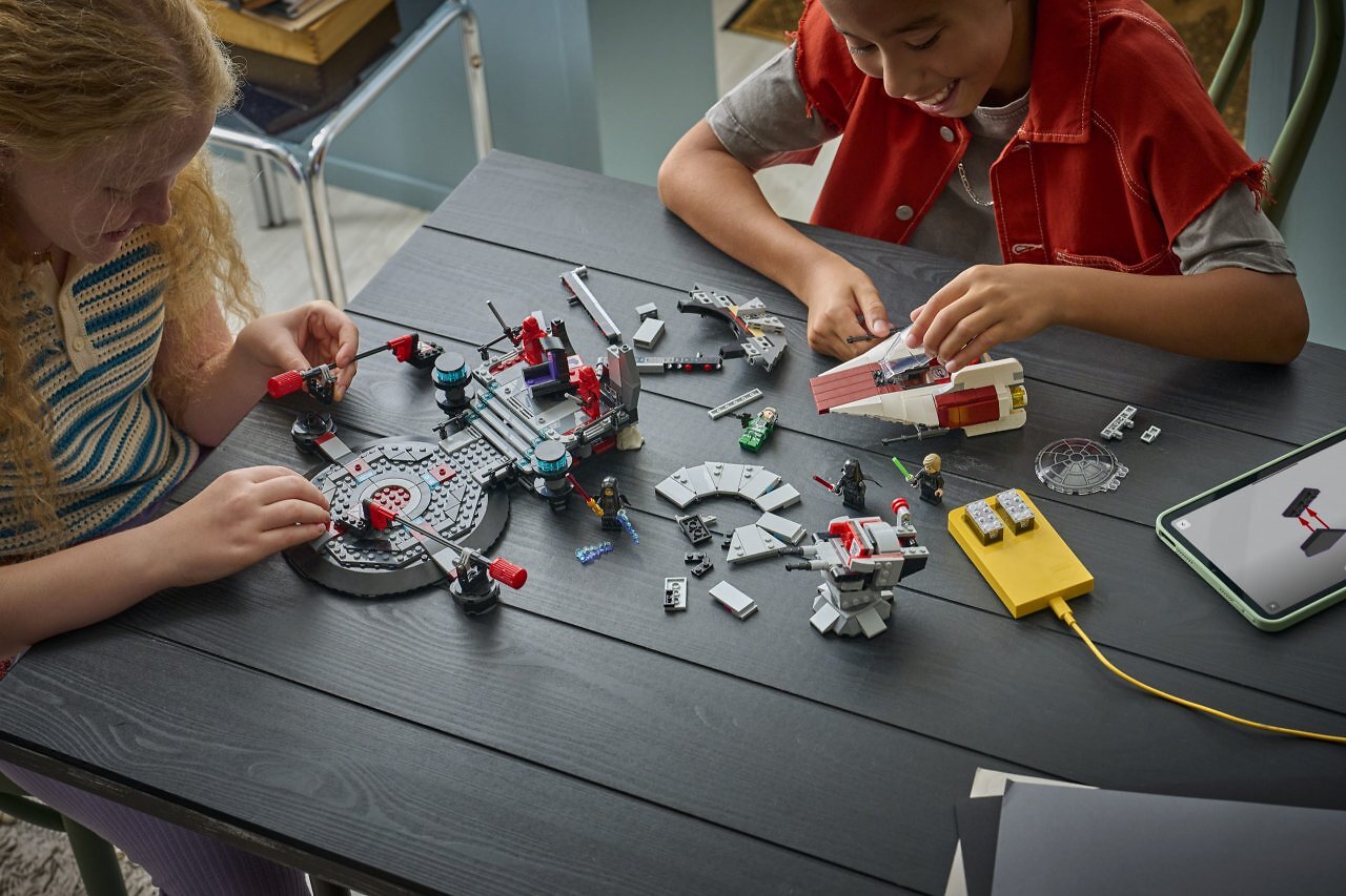 [06/01/2026] Lego trifft auf Star Wars: Clevere Steine mit Licht- und Geräuschsensoren sowie Mini-Lautsprecher (4)
