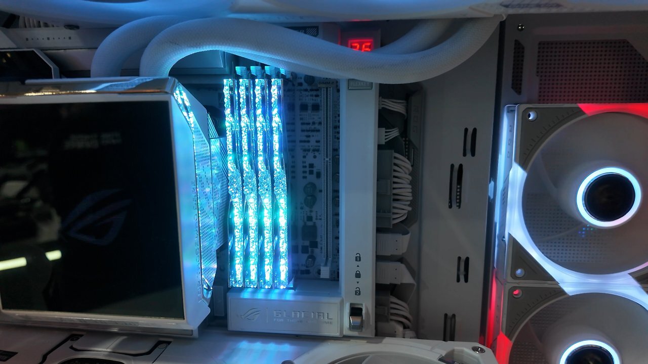 [09/01/2026] Asus ROG Cronox: Fotos von der Messe (8)