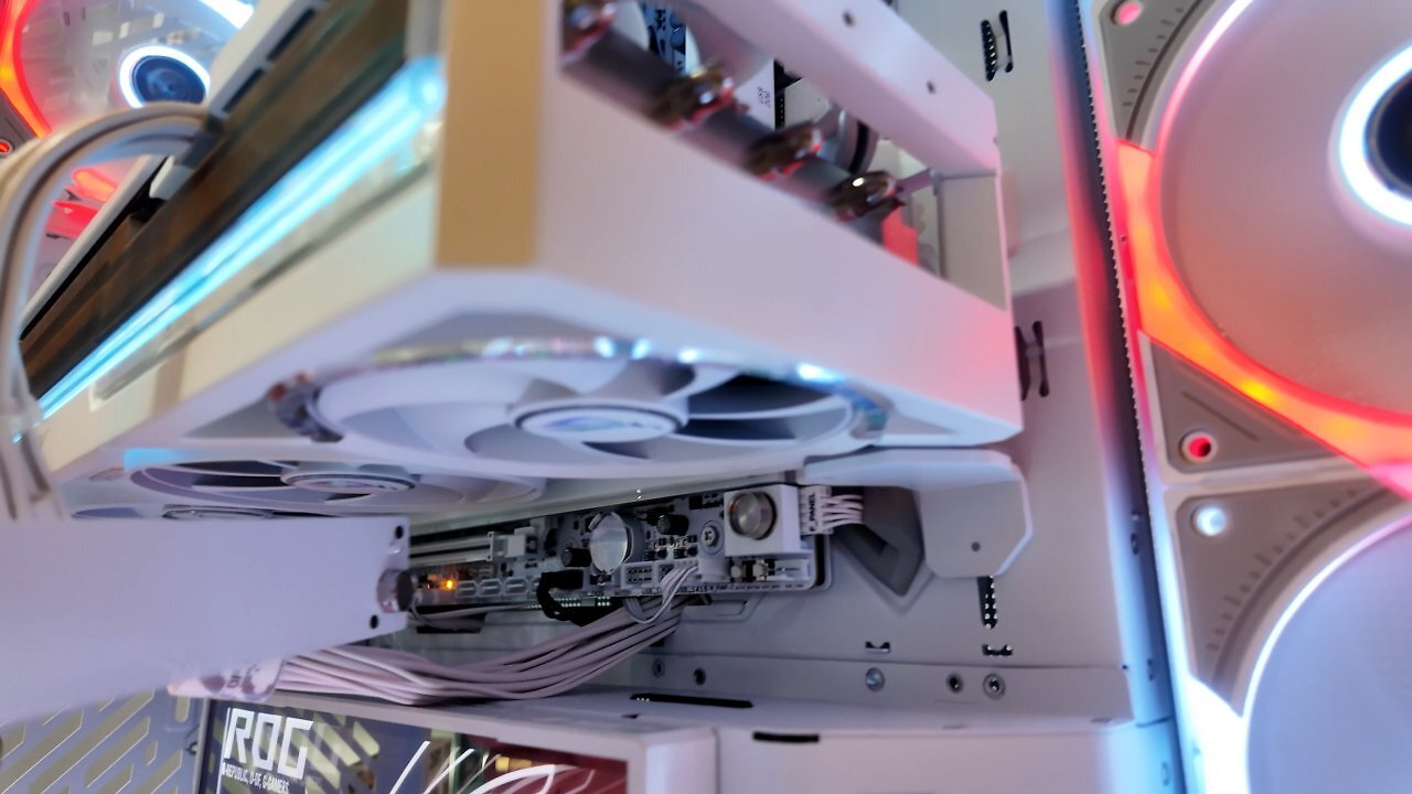 [09/01/2026] Asus ROG Cronox: Fotos von der Messe (10)