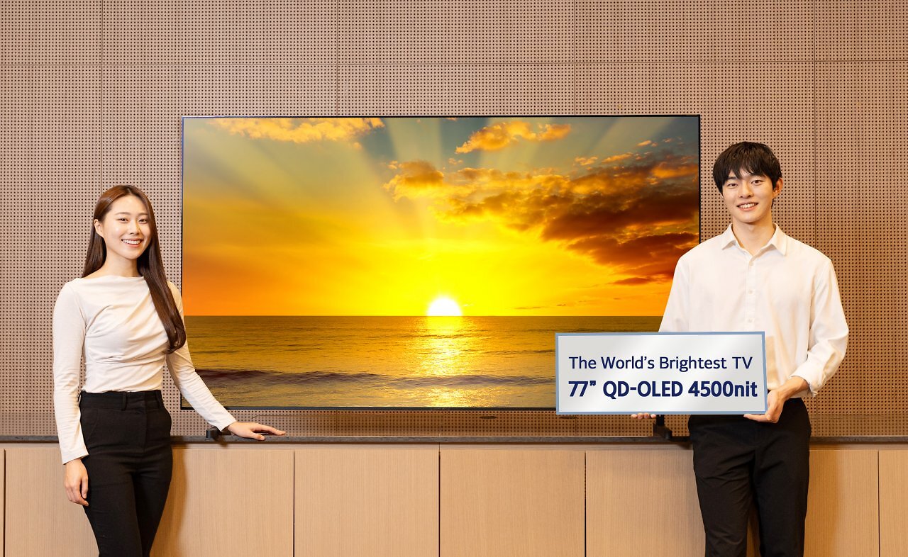 [05/01/2026] Samsung soll mit einem 77 Zoll QD-OLED-Panel 4.500 Nits erreicht haben.