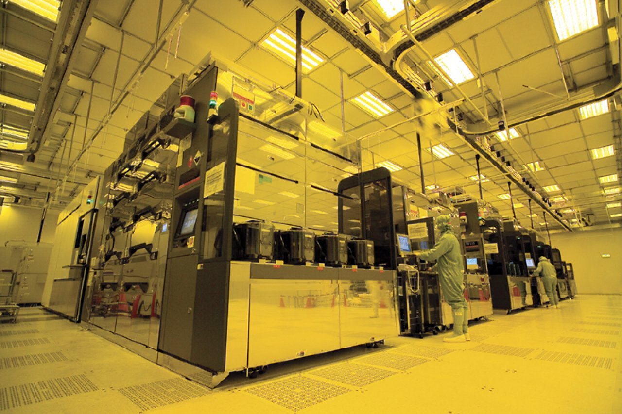 [29/01/2026] Nvidia verlagert 2028 GPU-Fertigung zu Intel - TSMC-Packaging unter Druck
