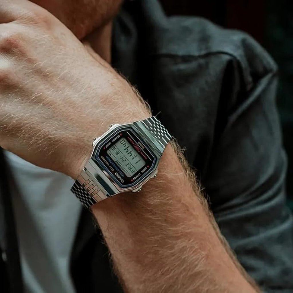 Sieht aus wie 1995, kann aber 2026: Casio-Uhr mit Schrittzähler, Bluetooth und App-Anbindung günstiger