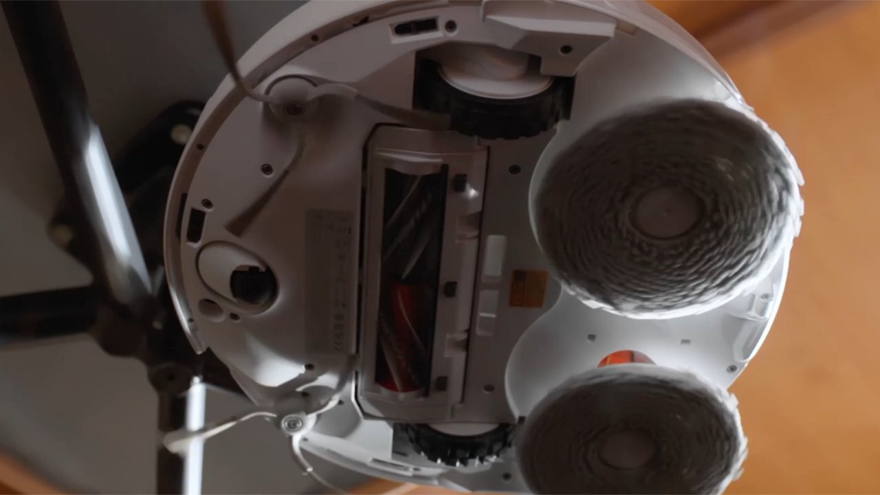 [24/02/2026] Der DJI Romo im Fokus einer Sicherheitslücke: Ein Tüftler erlangte versehentlich Zugang zu über 6.700 Staubsaugerrobotern weltweit.