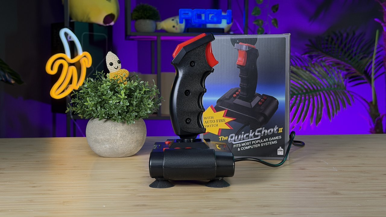 [27/02/2026] Die Fertigungsqualität der Quickshot-2-Neuauflage ist etwas besser als beim Original. Allerdings müssen Sie mit dem Stick trotz des Einsatzes von Mikroschaltern immer noch ausladende Bewegungen machen.