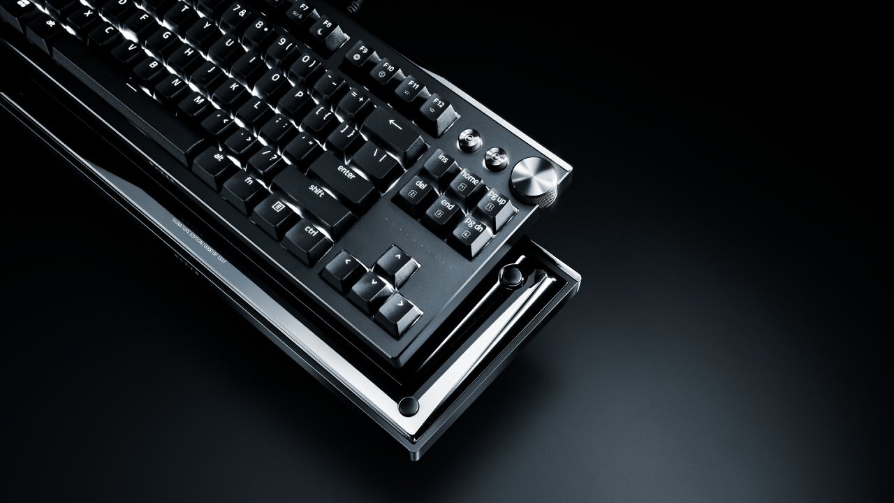 [20/02/2026] Razer kündigt die Huntsman Signature Edition an: CNC-gefrästes Aluminium, PVD-Veredelung, 8.000-Hz-HyperPolling - und nur 1.337 nummerierte Einheiten weltweit. Das lässt sich der Hersteller mit 550 Euro ordentlich vergüten.