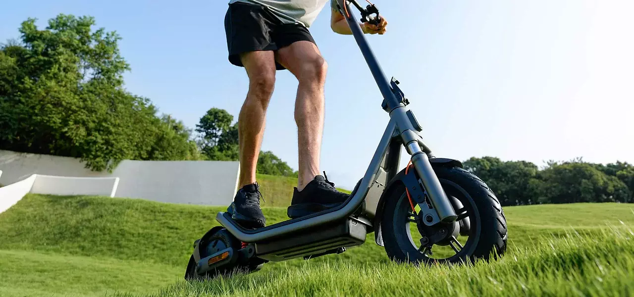 [17/02/2026] Xiaomis neuer Electric Scooter 6 kommt in den Versionen Lite, Standard, Pro und Max, die sich unter anderem in Reichweite und Gewicht unterscheiden.
