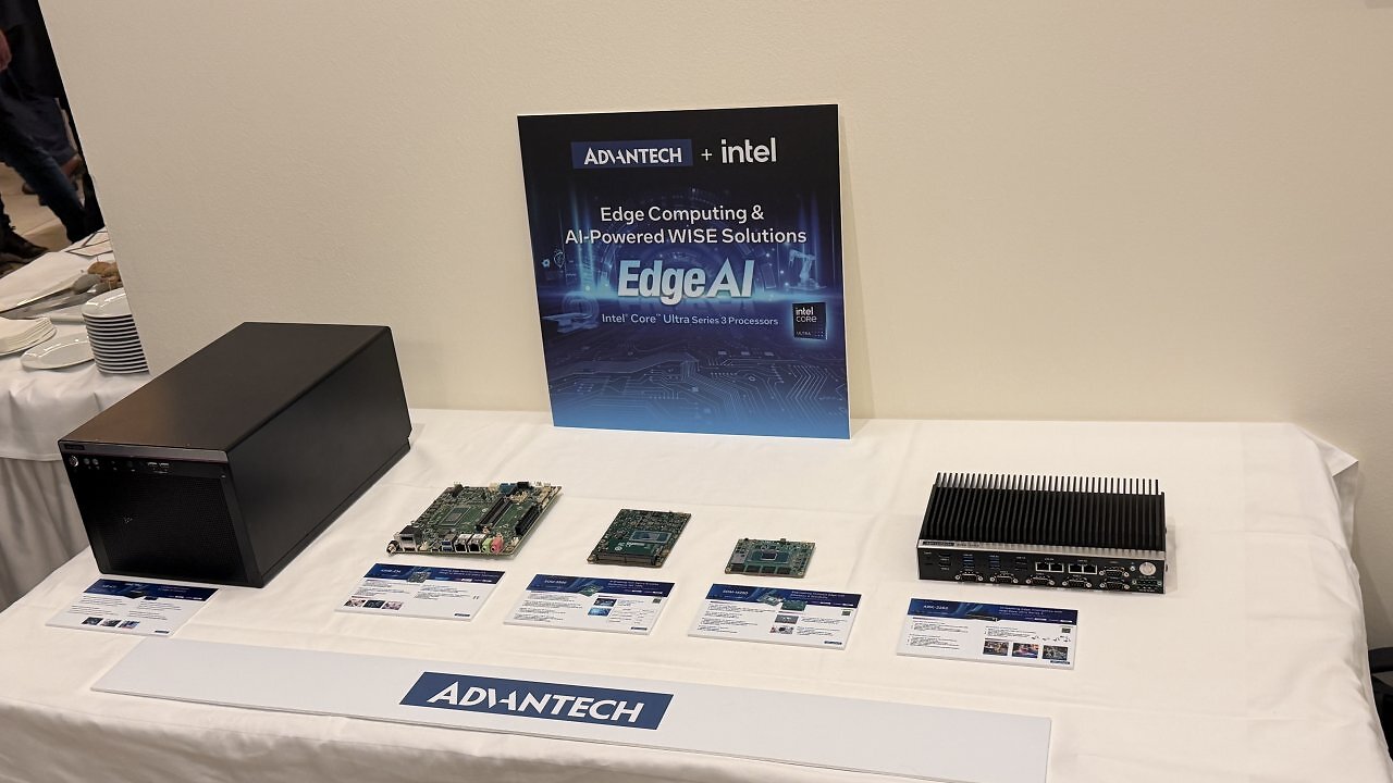 [12/03/2026] Advantech zeigte bereits am Vorabend der Embedded World Core-Ultra-300-Lösungen.