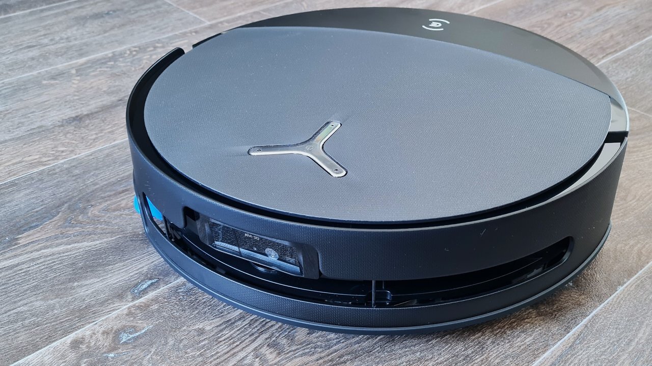 Der Ecovacs T90 PRO OMNI von oben.