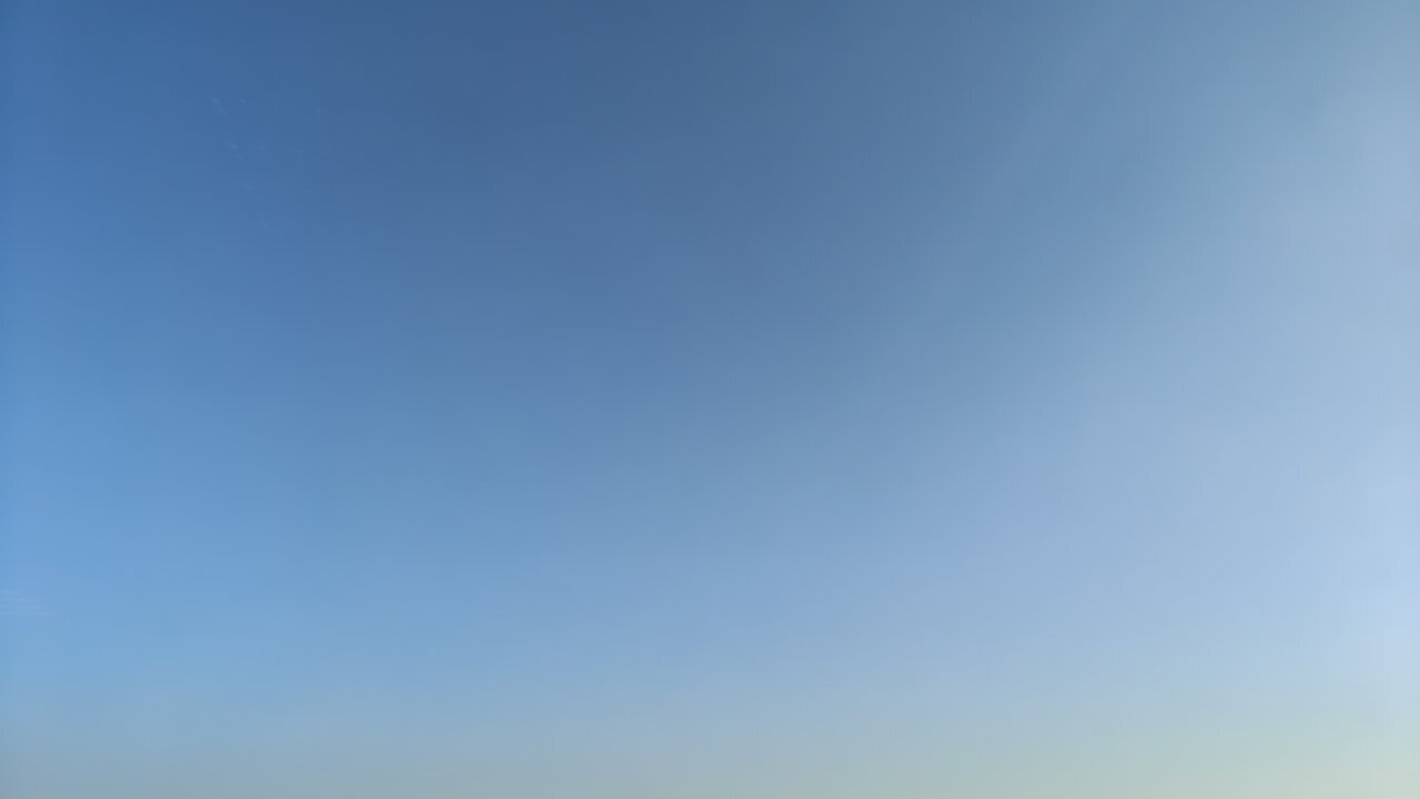 Bild eines blauen Himmels