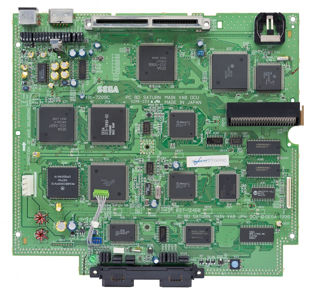 [16/03/2026] Ein Motherboard (Revision VA8) aus dem SEGA Saturn, auf dem gut die acht Hauptprozessoren zu sehen sind.