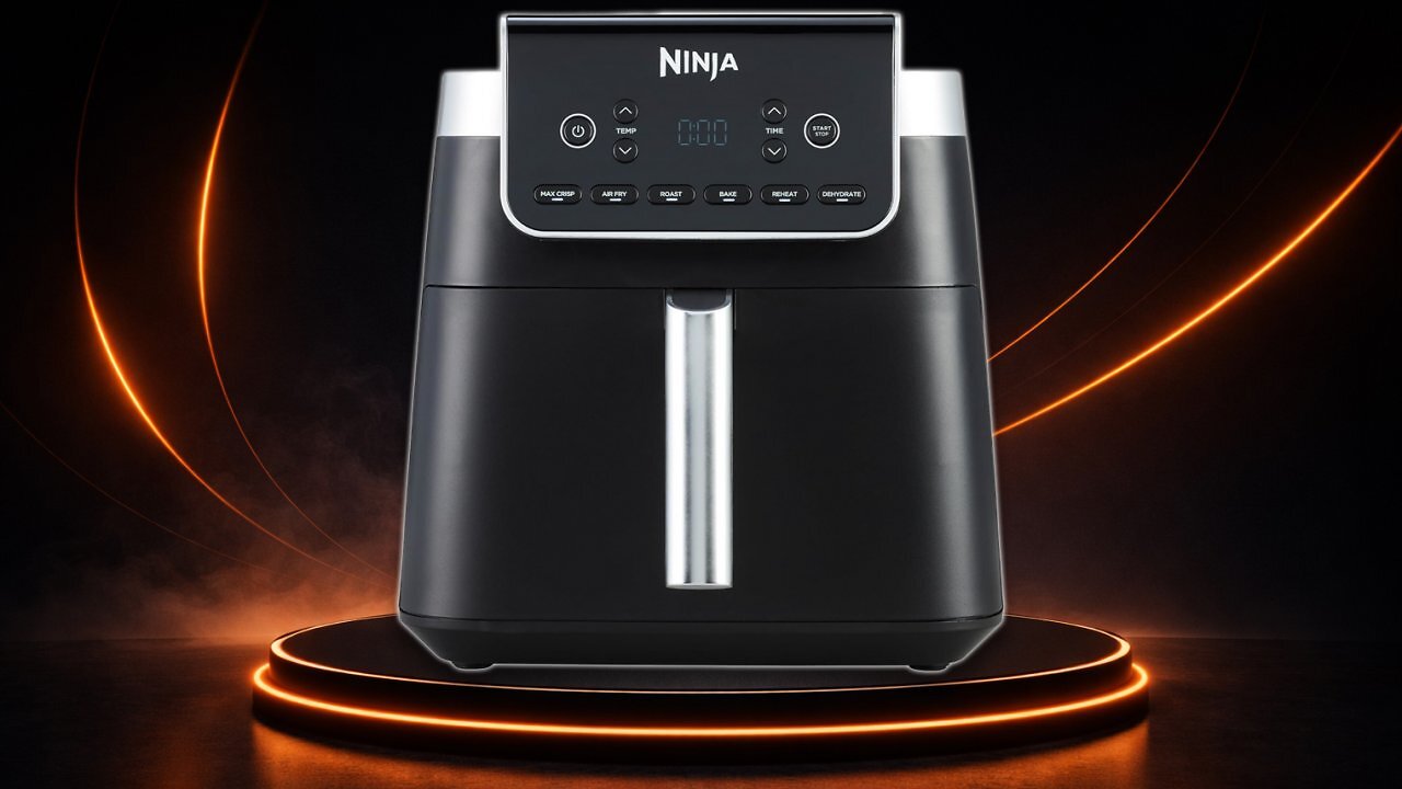 [02/03/2026] Hammer-Deal mit Ansage: Amazon haut große Ninja Heißluftfritteuse für 99,99 € befristet raus