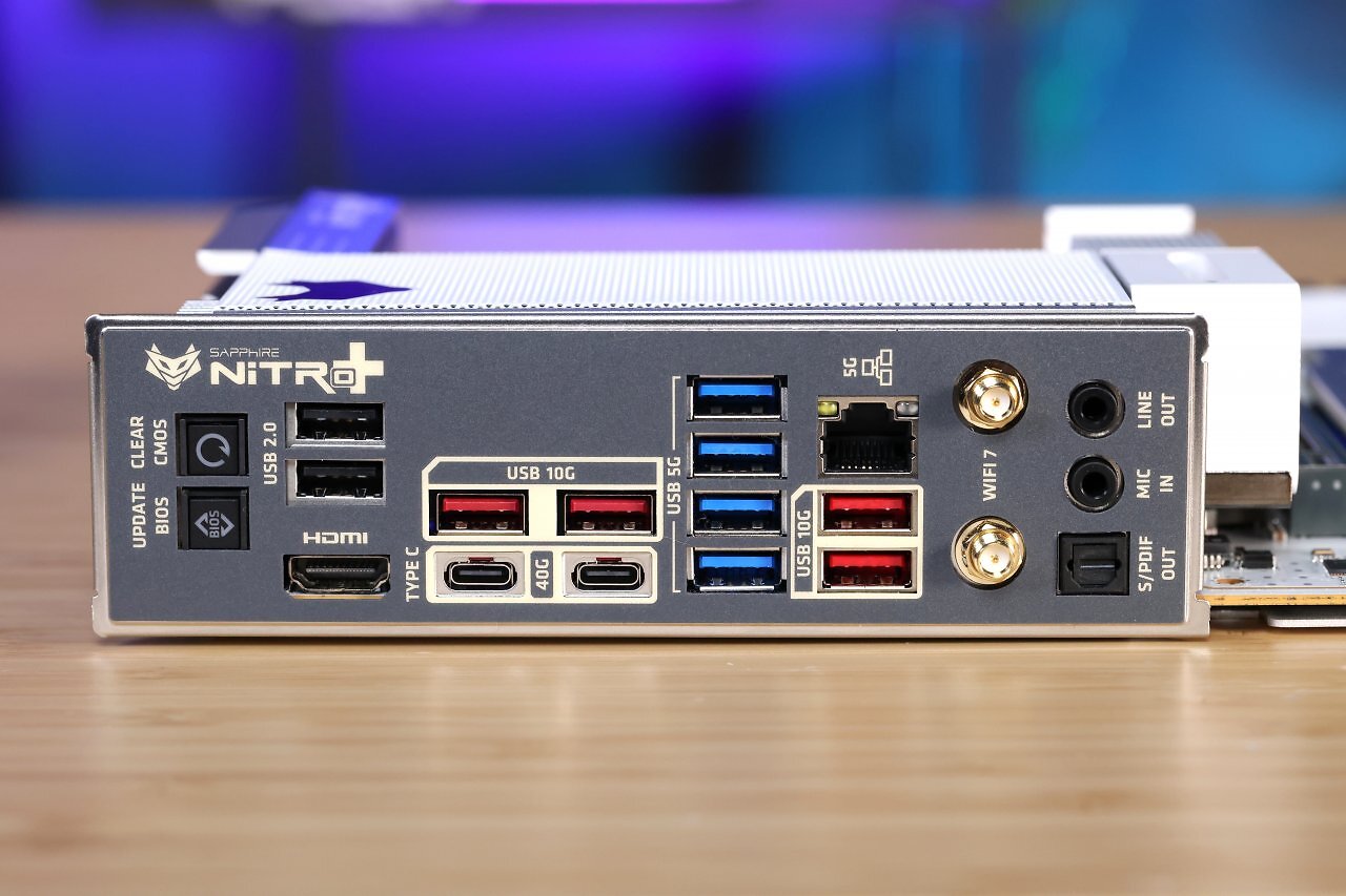 [27/04/2026] Sapphire Nitro+ RX 9070 XT & X870EA PhantomLink (2)