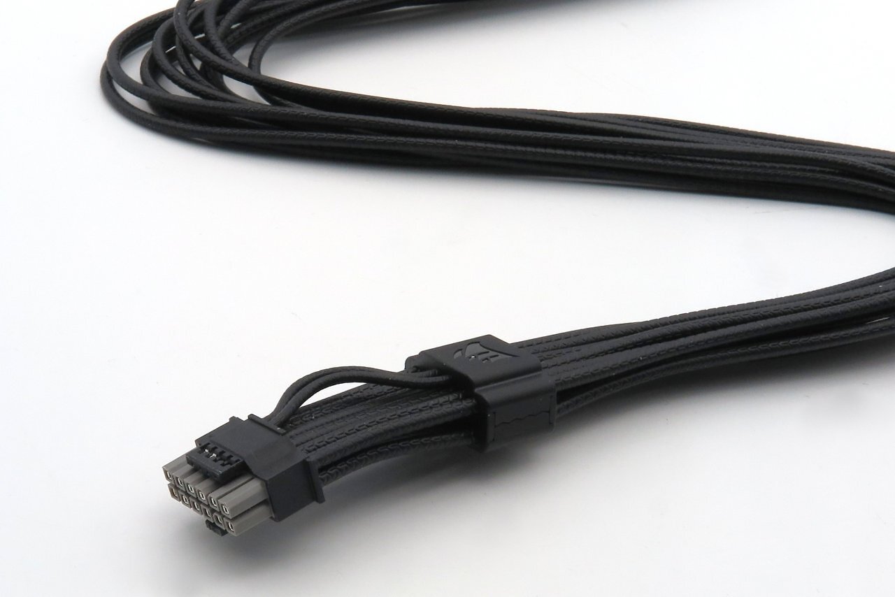 [27/04/2026] 12V-2×6-Kabel mit Temperaturschutz: Corsair will für unter 20 Euro Abhilfe schaffen (3)
