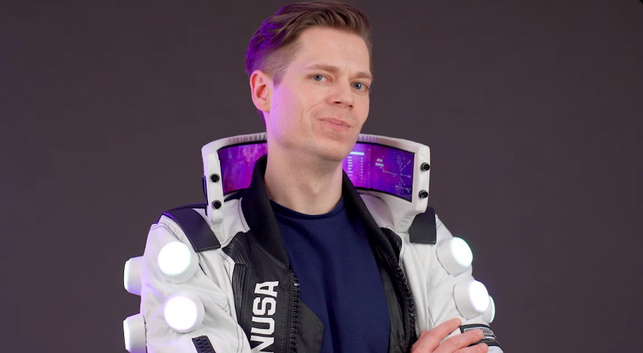 [27/05/2026] Cyberpunk 2077: Cosplayer kreiert bespielbare Display-Jacke