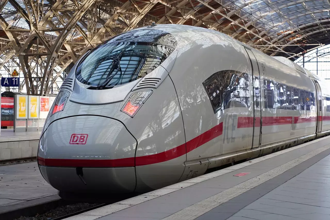 [23/05/2026] Der ICE 3neo der Deutschen Bahn AG
