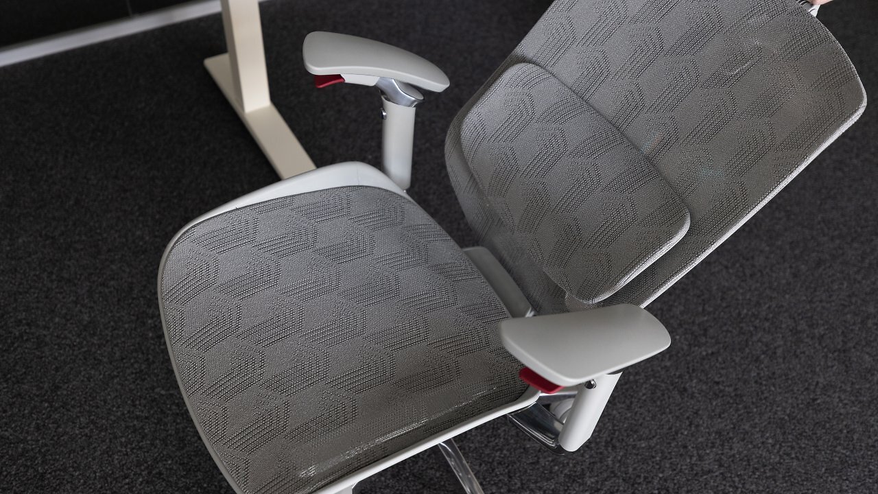 Flexispot Apollo im Test: Oberklasse beim Preis, aber auch bei Ergonomie und Sitzkomfort? (2)
