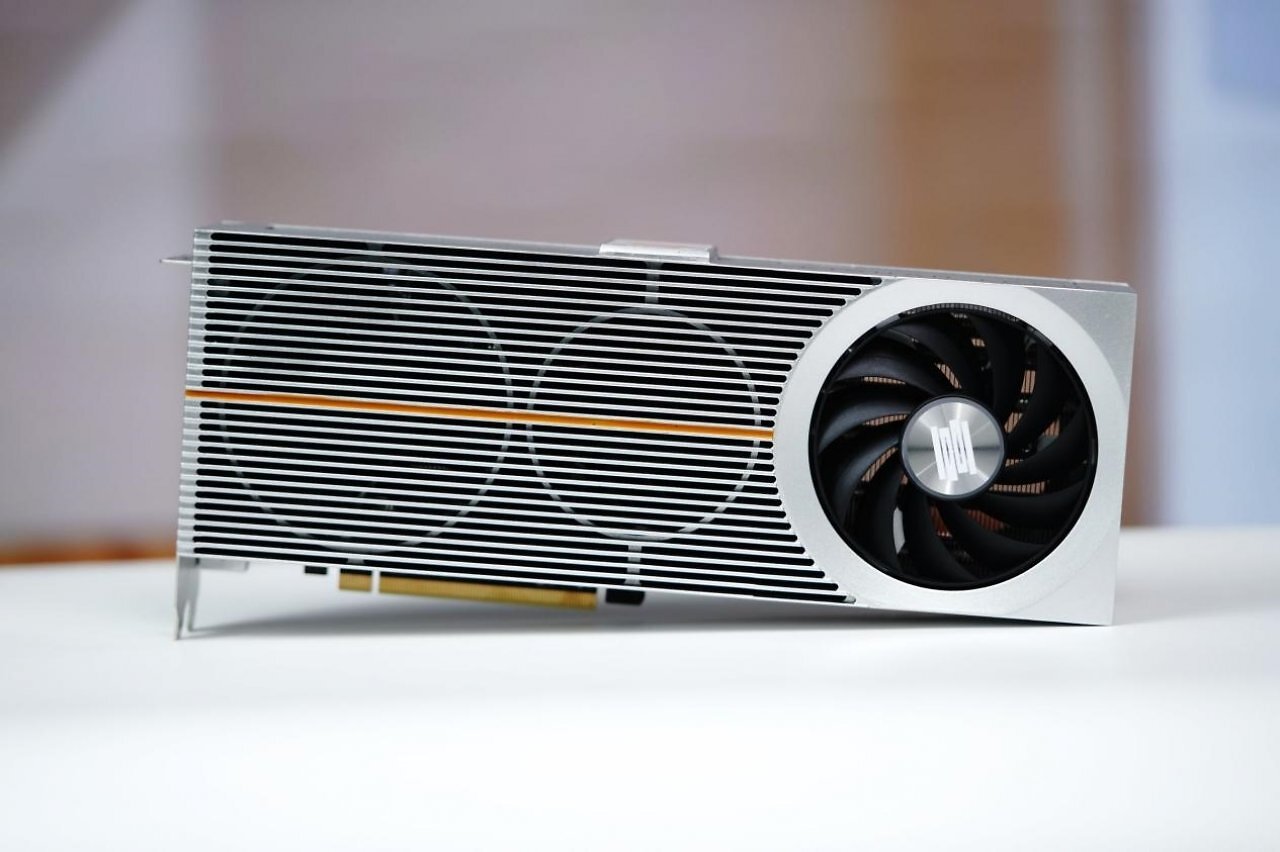 [20/05/2026] Die Lisuan Tech LX 7G100 ist als eine auf 1.000 Exemplare limitierte Founders Edition erschienen.