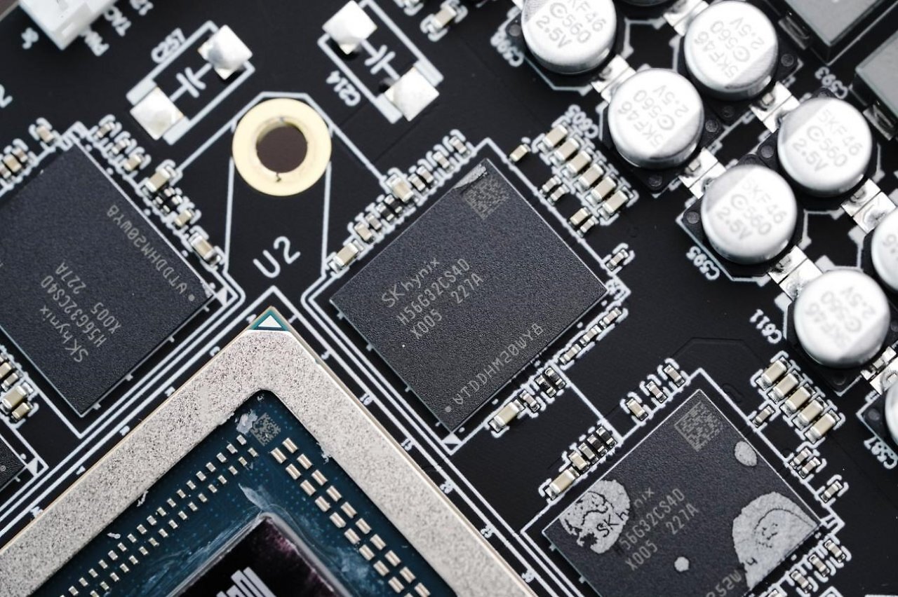 [20/05/2026] Lisuan LX 7G100 als limitierte Founders Edition erschienen (2)
