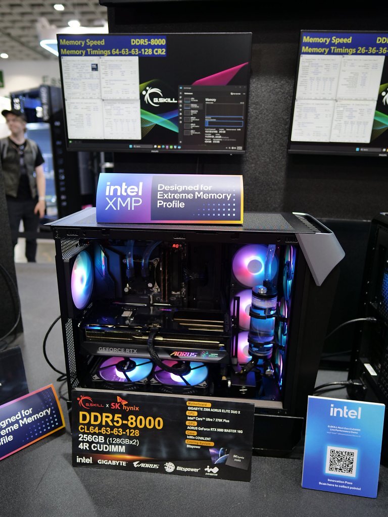 [03/06/2026] G.Skill demonstiert 256 GiB DDR5-8000 CL64 mit zwei 128 GiB großen 4-Rank-CUDIMMs.