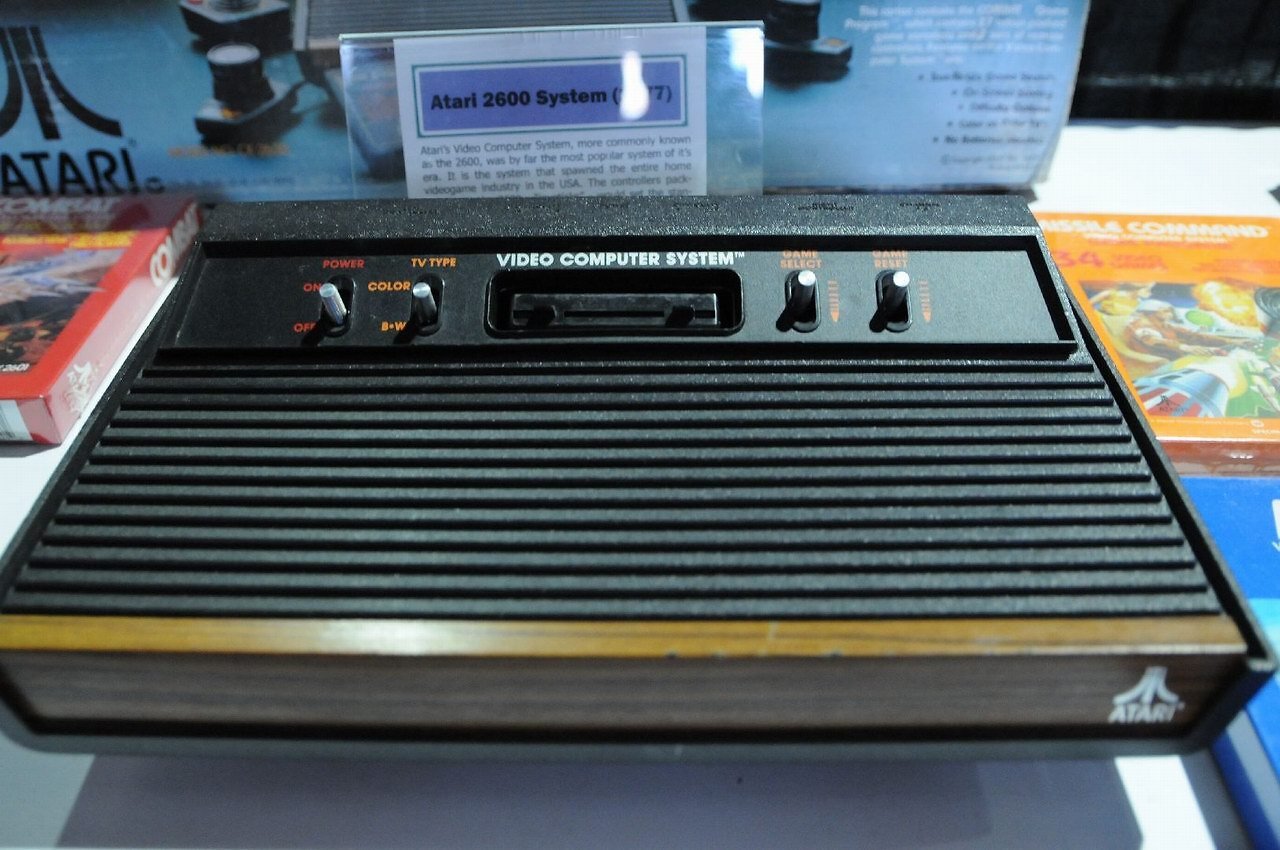 [24/06/2026] 1977: Atari 2600 (1)