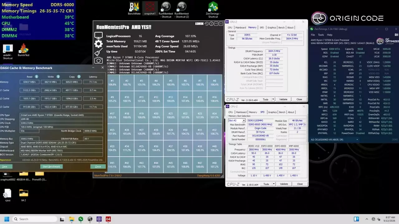 AMD EXPO Ultra Low Latency: 96 GiB DDR5-6000 CL26-35-35-72 bei 1,45 Volt.