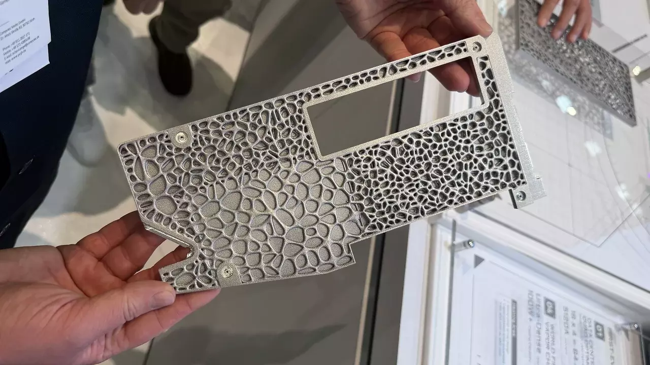 [03/06/2026] Gigabyte 3D Printed Mainboard Computex 2609