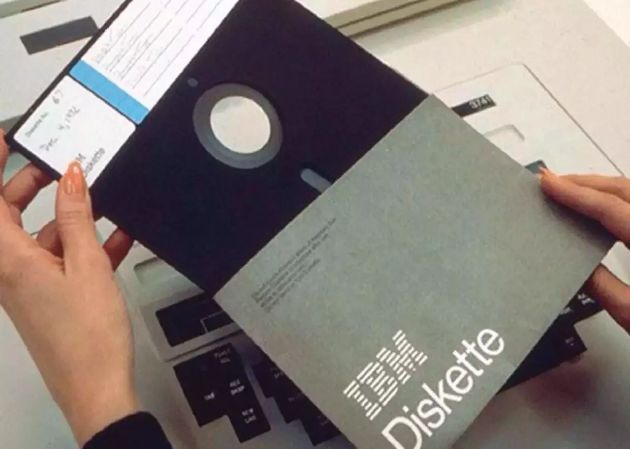 [07/06/2026] IBM Diskette
