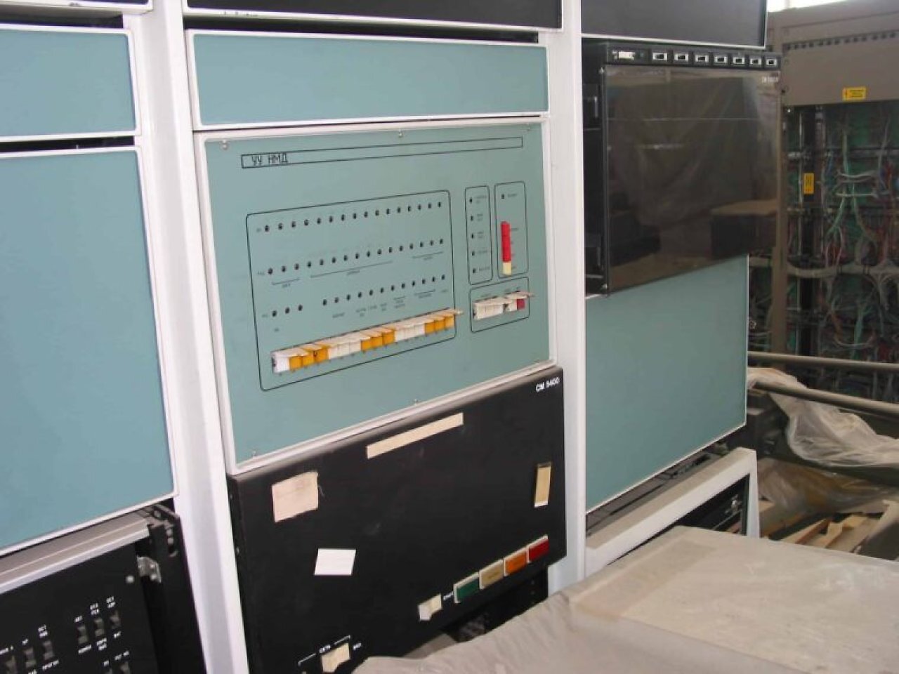 [15/06/2026] Retro-Schatz in Castrop-Rauxel: 2.000 Computer-Exponate aus altem Lager gerettet (11)