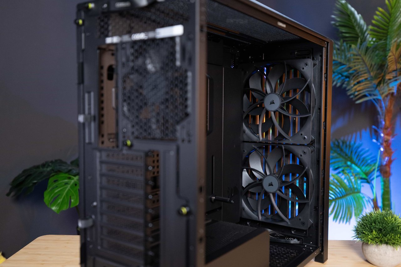 [06/07/2026] Corsair-Frame-5000D (22)
