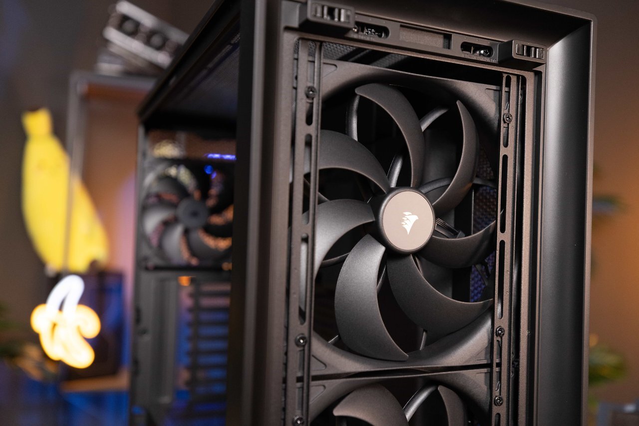 [06/07/2026] Corsair-Frame-5000D (25)