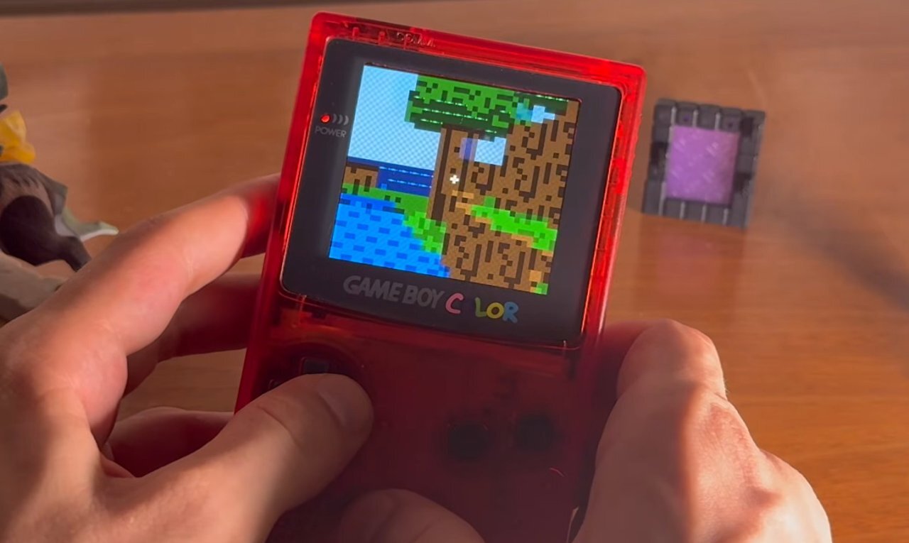 [10/07/2026] Ein Youtuber hat es in einem neuen Video zustande gebracht, Minecraft auf den Game Boy Color und sogar auf den originalen Game Boy zu portieren.