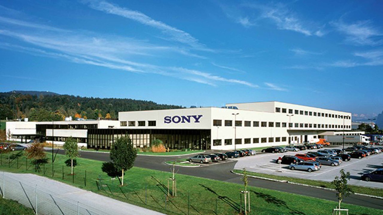 [04/07/2026] Das Werk von Sony DADC in Thalgau wird zu einem Linsenwerk für Micro Optics umgebaut.