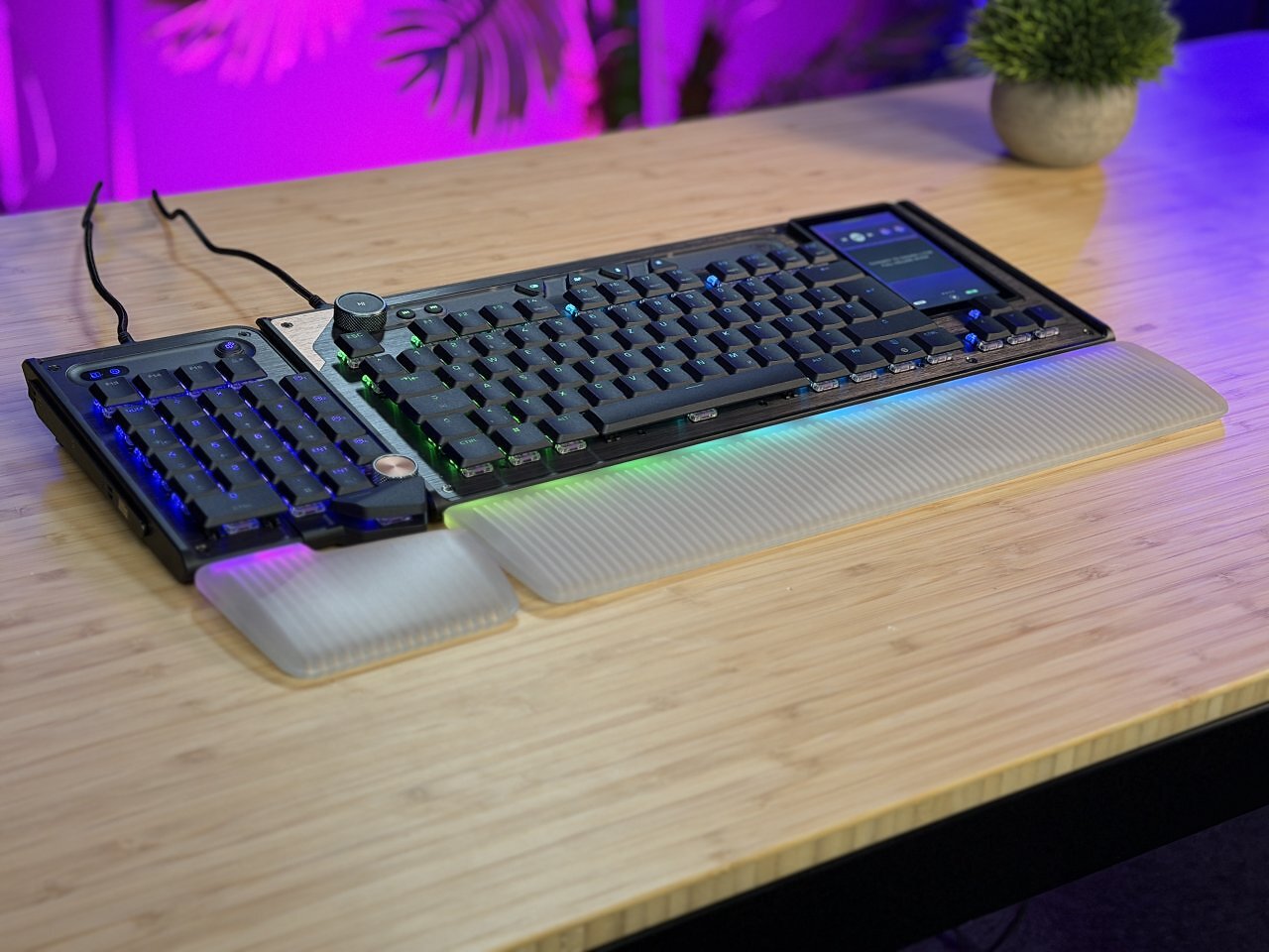 [03/07/2026] Turtle Beach Command Series KB7 im Test: Hall-Effekt, 8.000 Hz und Touchscreen statt Mittelblock