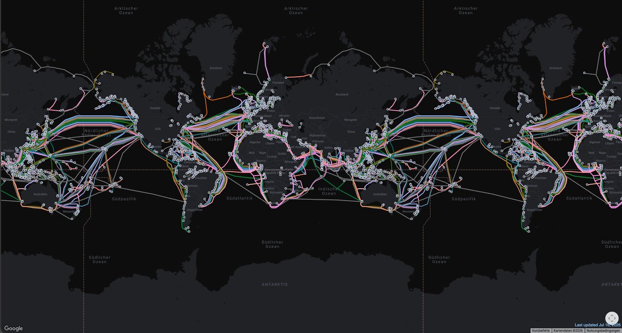 [27/07/2026] Submarine Cable Map bietet eine interaktive Karte zu Unterseekablen.