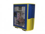 Der professionelle Casemod verschönert jeden Arbeitsplatz und lässt einen Blick auf die edlen Komponenten im Inneren des PCs zu.