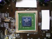 Das Volari-Duo-V8-Board mit zwei Grafikchips setzt optisch neue Ma&szlig;stäbe.