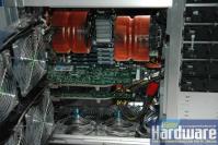 Ein nicht übertaktetes Skulltrail-System mit Luftkühlung wurde für den Benchmark verwendet. (Bild: PCGH)