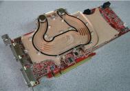 [b]Danger Dens[/b] Radeon-HD3870-X2-Komplettküher scheint aus Kupfer zu bestehen und einen durchsichtigen Plexiglas-Deckel zu besitzen (Bild: Dangerden.com)