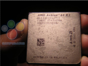 Die [b]SIA[/b] warnt vor Fälschungen wie diesem AMD Athlon X2 3800+ auf Basis einer 386er-CPU (Bild: Winfuture.de)