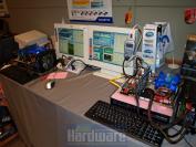 [b]Gigabyte[/b] zeigte zwei Testsysteme - eines mit dem P5K SE von [b]Asus[/b], das andere mit Gigabytes EP35-DS3L - und verglich dabei den [b]Stromverbrauch[/b]. (Bild: PCGH)