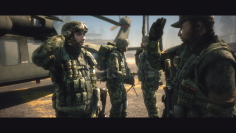Der nächste Teil der Battlefield-Reihe, [b]Bad Company[/b], wird ausschließlich für PS3 und Xbox 360 erscheinen. Wir haben dennoch den Blick über den Tellerrand gewagt und über 40 Screenshots der Demo-Version des Shooters, dessen Steuerung ein wenig an Call of Duty 4 erinnert, zusammengestellt. Spielerisch geht es in Bad Company um eine heruntergekommene Truppe, die zu mehr oder weniger aussichtslosen Missionen an die Front geschickt wird. Dem entsprechend sind auch die Sprüche, die die Teamkameraden reißen, eher derb. Die Screenshots wurden mit der Xbox-360-Version erstellt.