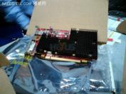 Bild der passiv gekühlten RV710-Variante mit 512 Megabyte GDDR3-Speicher. (Bild: Hexus.net)