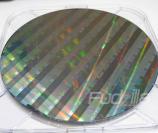 Wafer der Forschungs-CPU mit 80 Kernen. (Bild: Fudzilla)