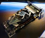 Das Kühlerdesign der Asus EAH4890 Formula und der EAH4770 Formula erinnert stark an Formel 1 Boliden.