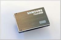 Samsung bestätigt Probleme neuer 32nm-NAND-Chips mit alten Controllern. Hier: Das Flash-Disk-Modell von Samsung im 1,8-Zoll-Format ist nicht betroffen. 