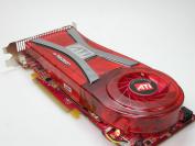 Ati Radeon X1950 XTX: Die schnellste DX9-Karte überhaupt – von Nvidias überteuerter Zweichiplösung Geforce 7950 GX2 mal abgesehen. Sehr hohe Auflösungen inklusive 4x oder sogar 6x MSAA brachten dieses Pixelmonster bei damals aktuellen Titeln nicht wirklich ins Schwitzen. Sogar bei Crysis war noch eine sehr gute Bildqualität drin (Frank Stöwer).