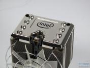 Intel Gulftown Core i7-980X (9)