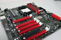Asus Crosshair IV Extreme (1)